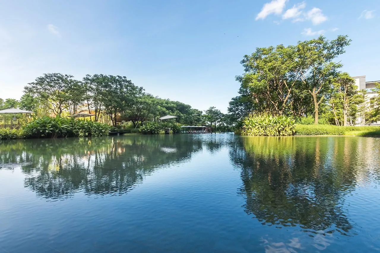 三亚海棠湾梵美海景度假公寓（面朝蜈支洲岛，紧邻梦幻不夜城，离沙滩50米） 0*, 三亚 中国